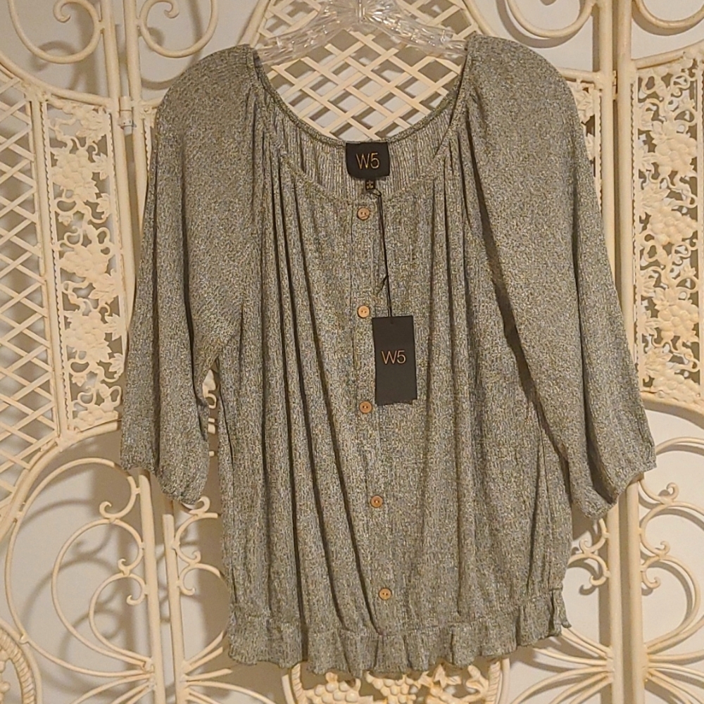 Green 3/4 Sleeve Button Blouse